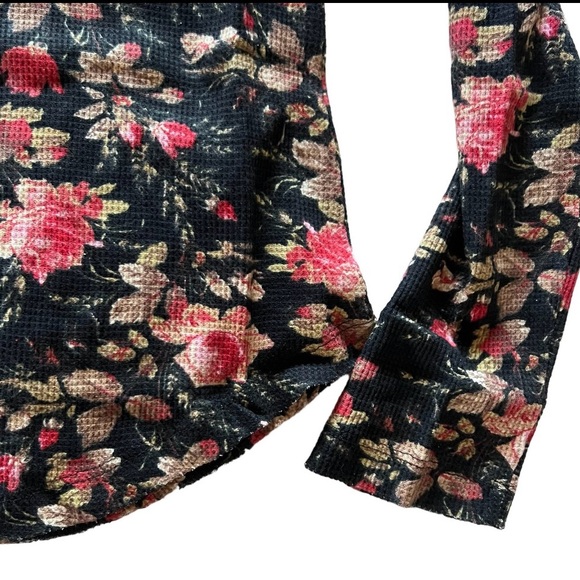 NWT Anthropologie XS P Split neck slim long sleeve tee black floral lightweight - Picture 8 of 9